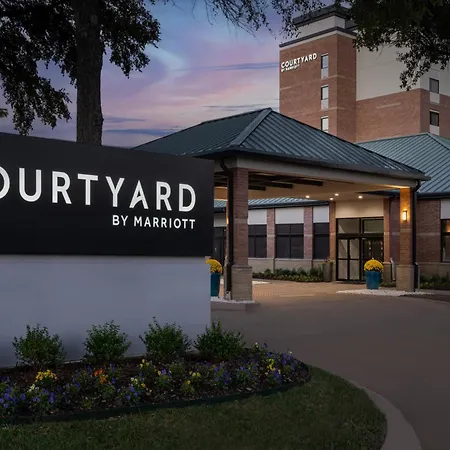Courtyard Dallas Addison Quorum Drive